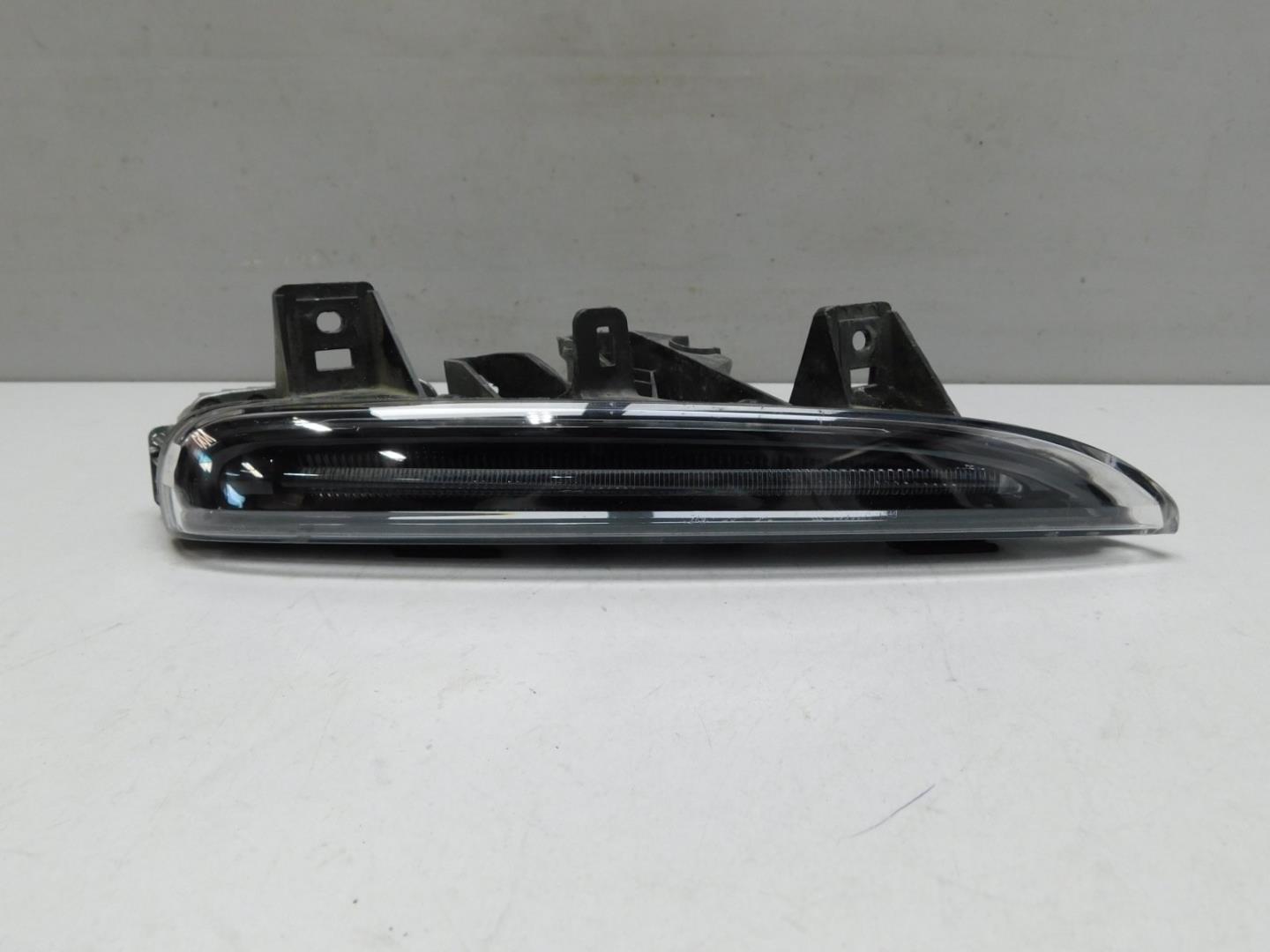 Габарит передний правый