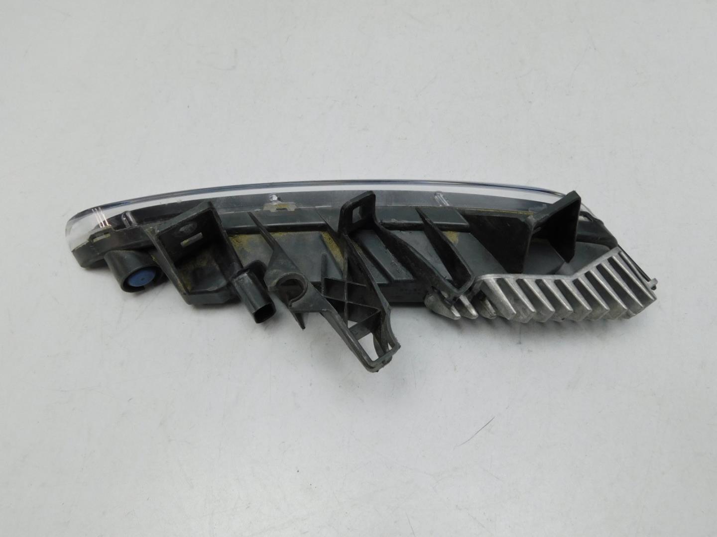 Габарит передний правый