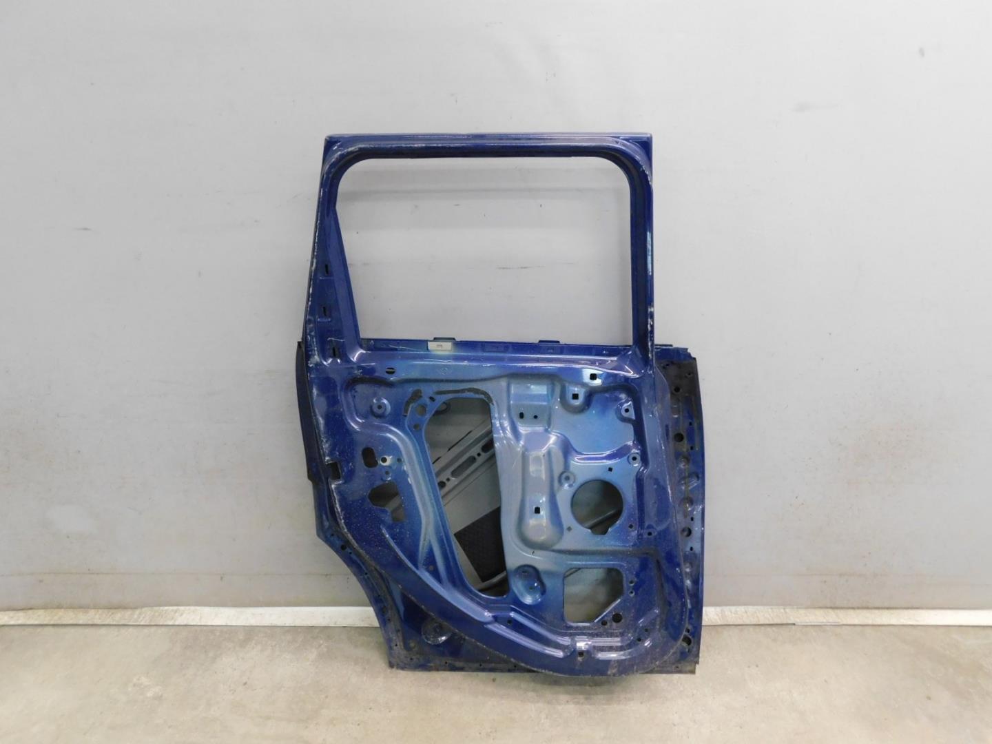 Дверь задняя левая