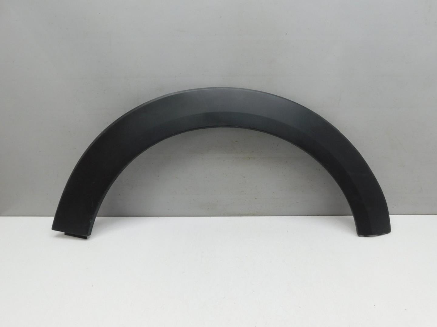 Накладка заднего крыла левого