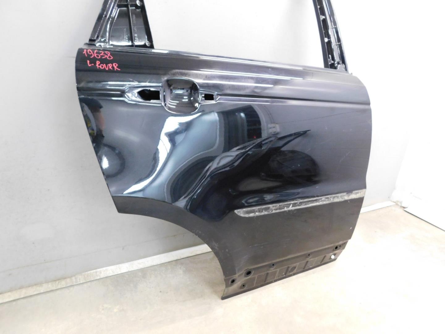 Дверь задняя правая