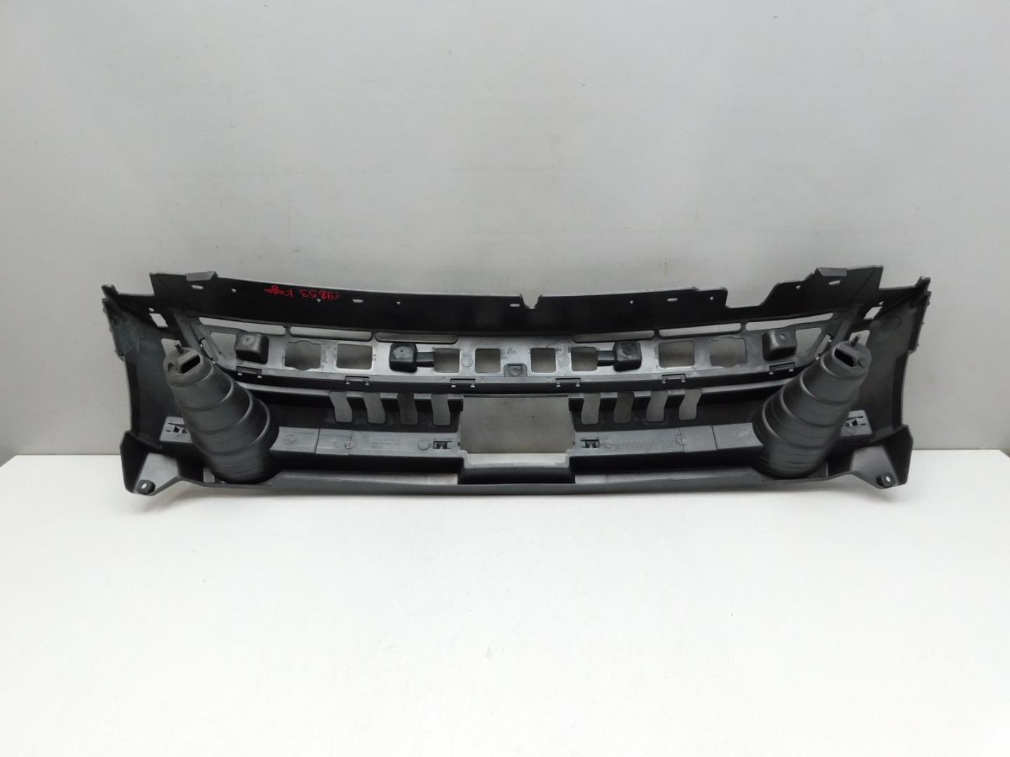 Усилитель переднего бампера