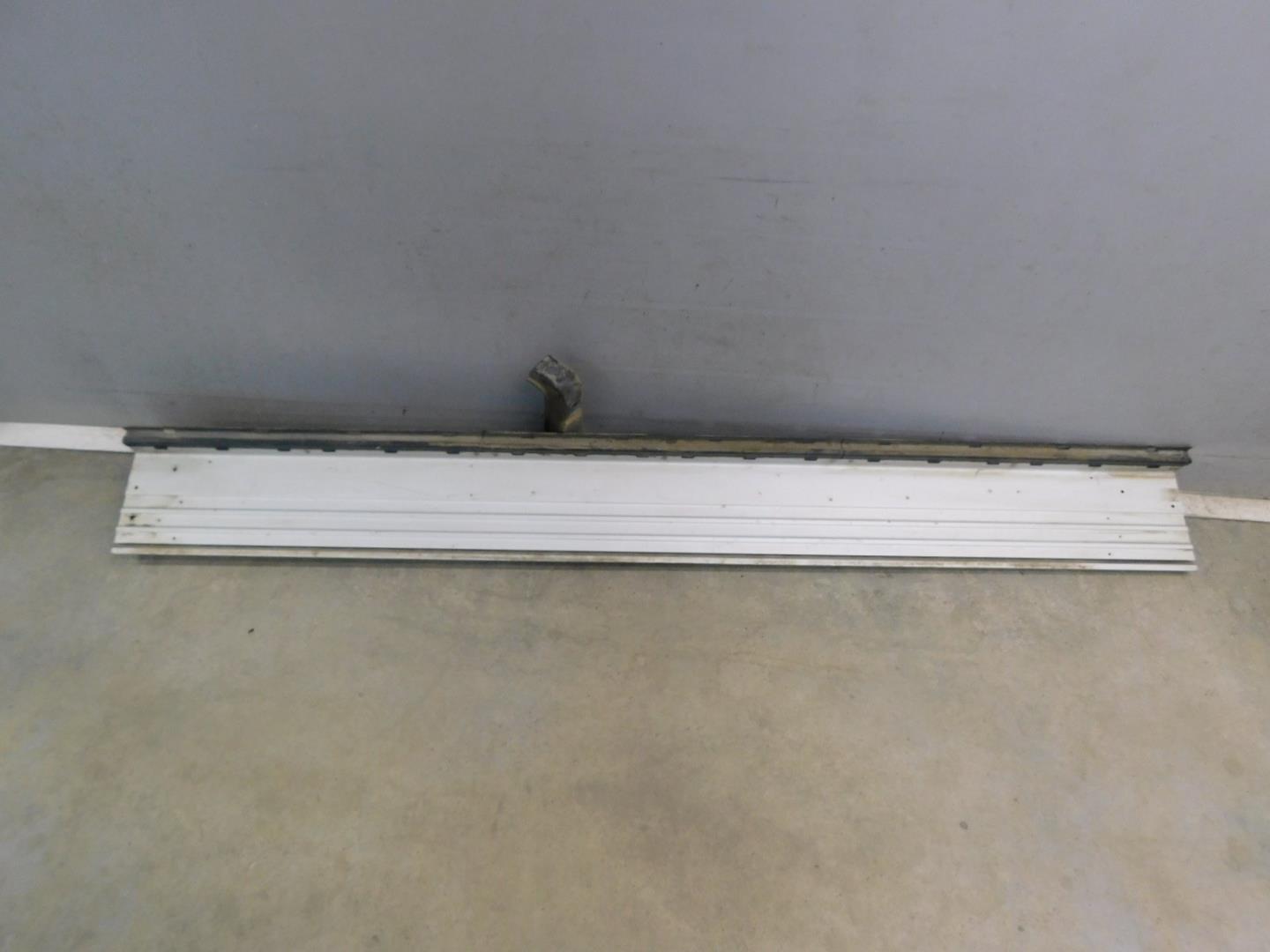 Подножка левая