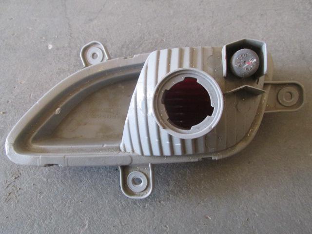 Фонарь задний в бампер правый