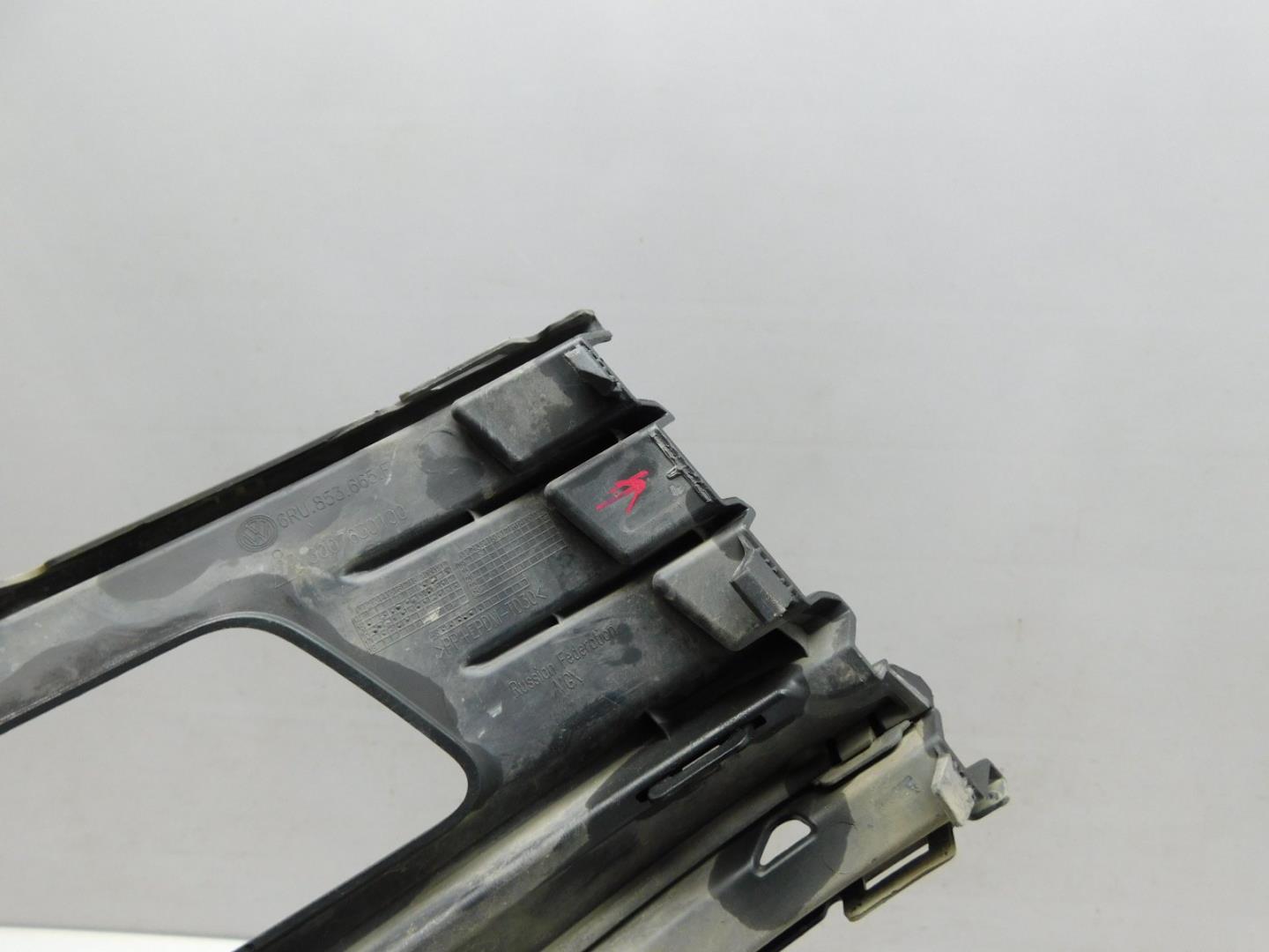 Решетка в бампер левая