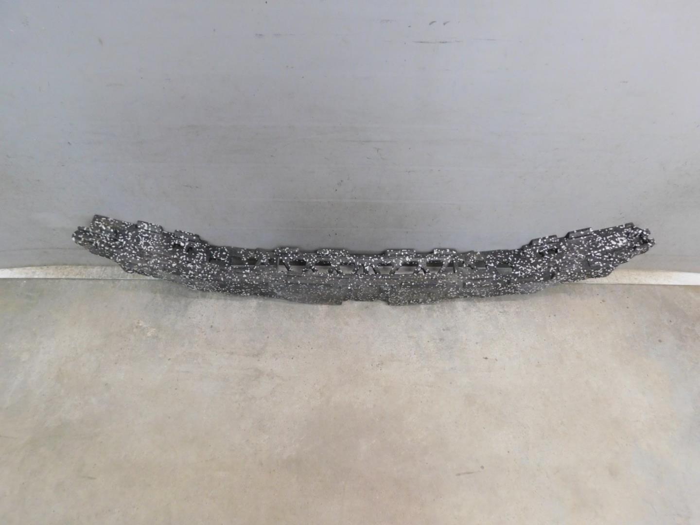 Усилитель переднего бампера