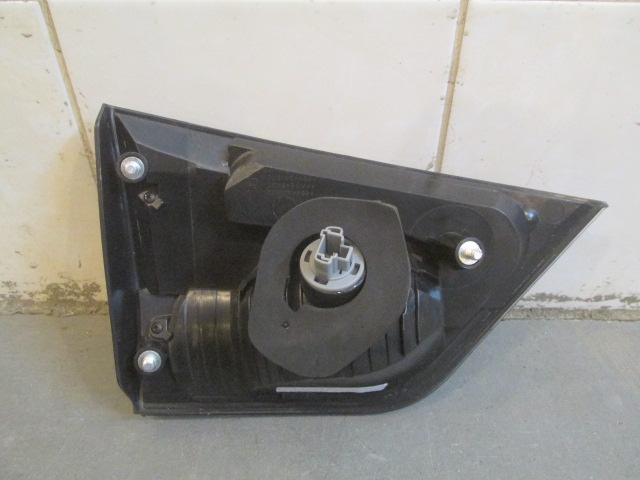 Фонарь задний внутренний левый