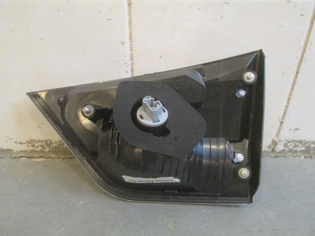 Фонарь задний внутренний правый