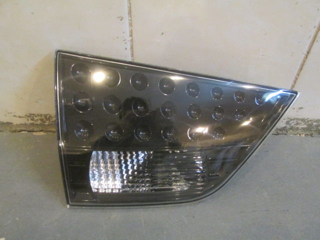 Фонарь задний внутренний правый