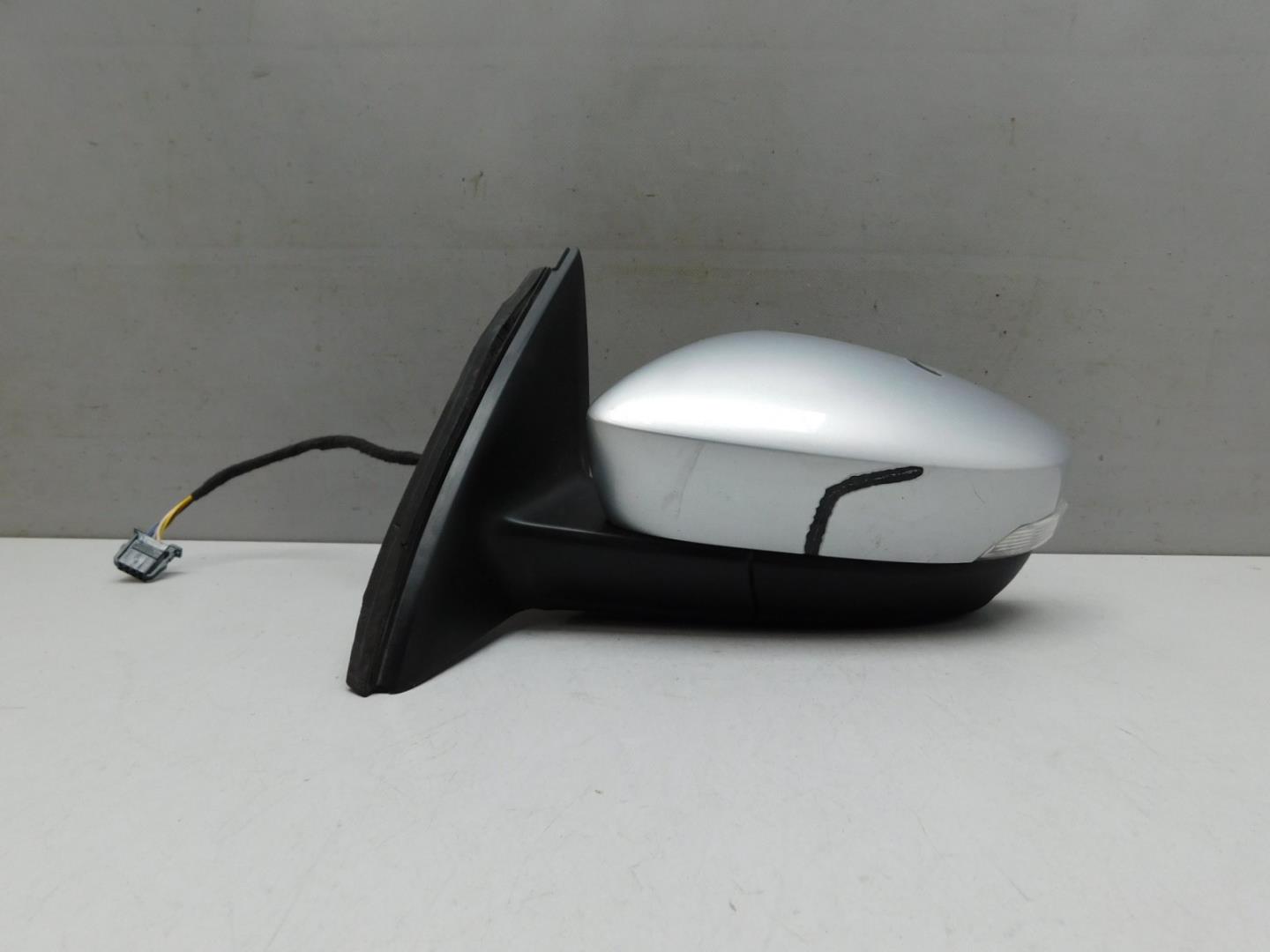 Зеркало левое электрическое