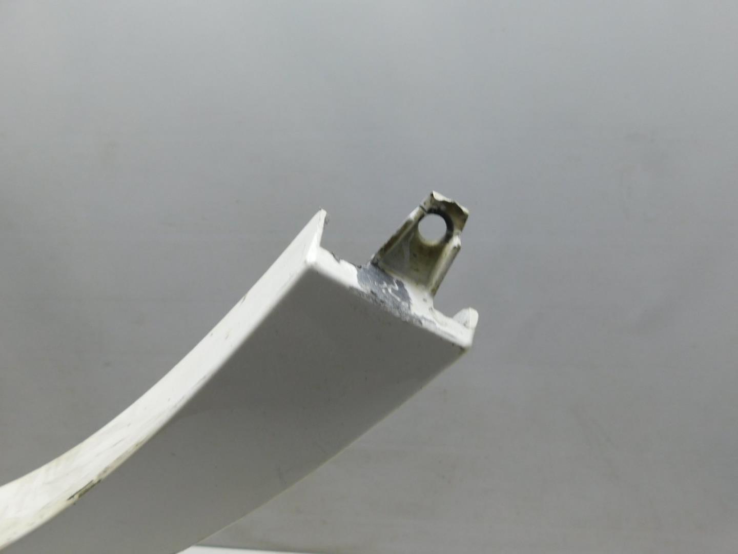 Накладка заднего крыла левого