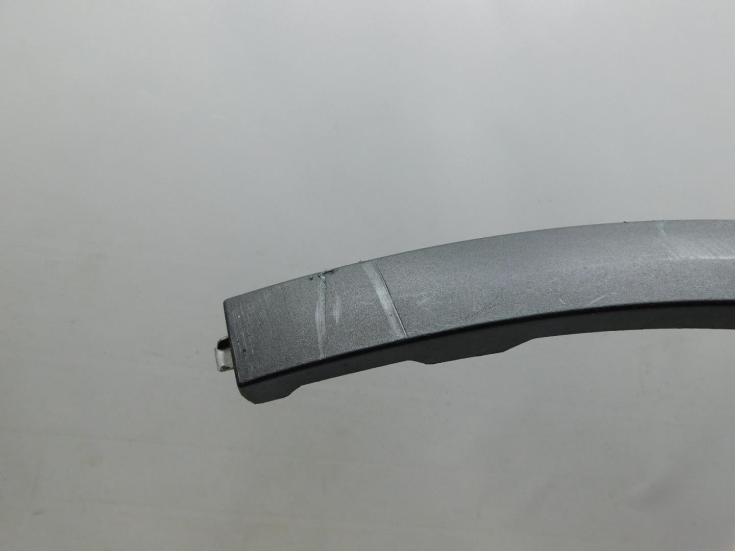 Накладка переднего крыла левого