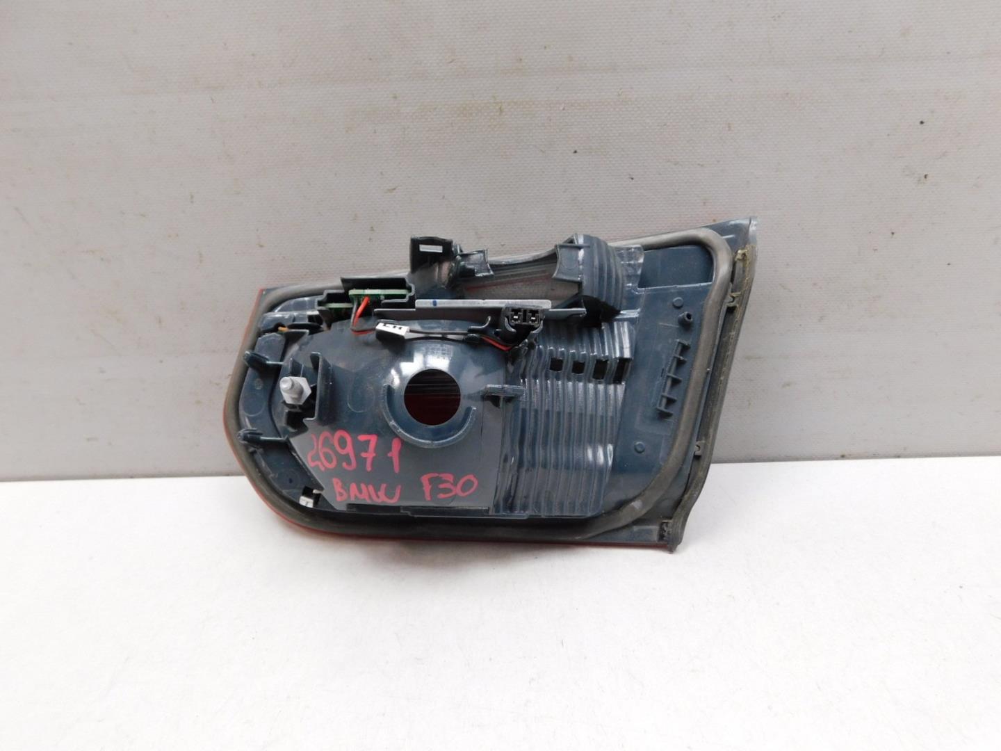 Фонарь задний внутренний левый