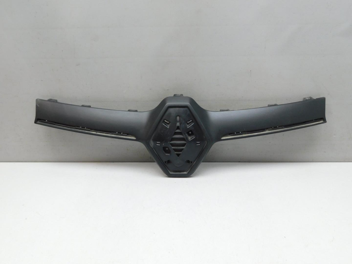 Накладка на решетку радиатора