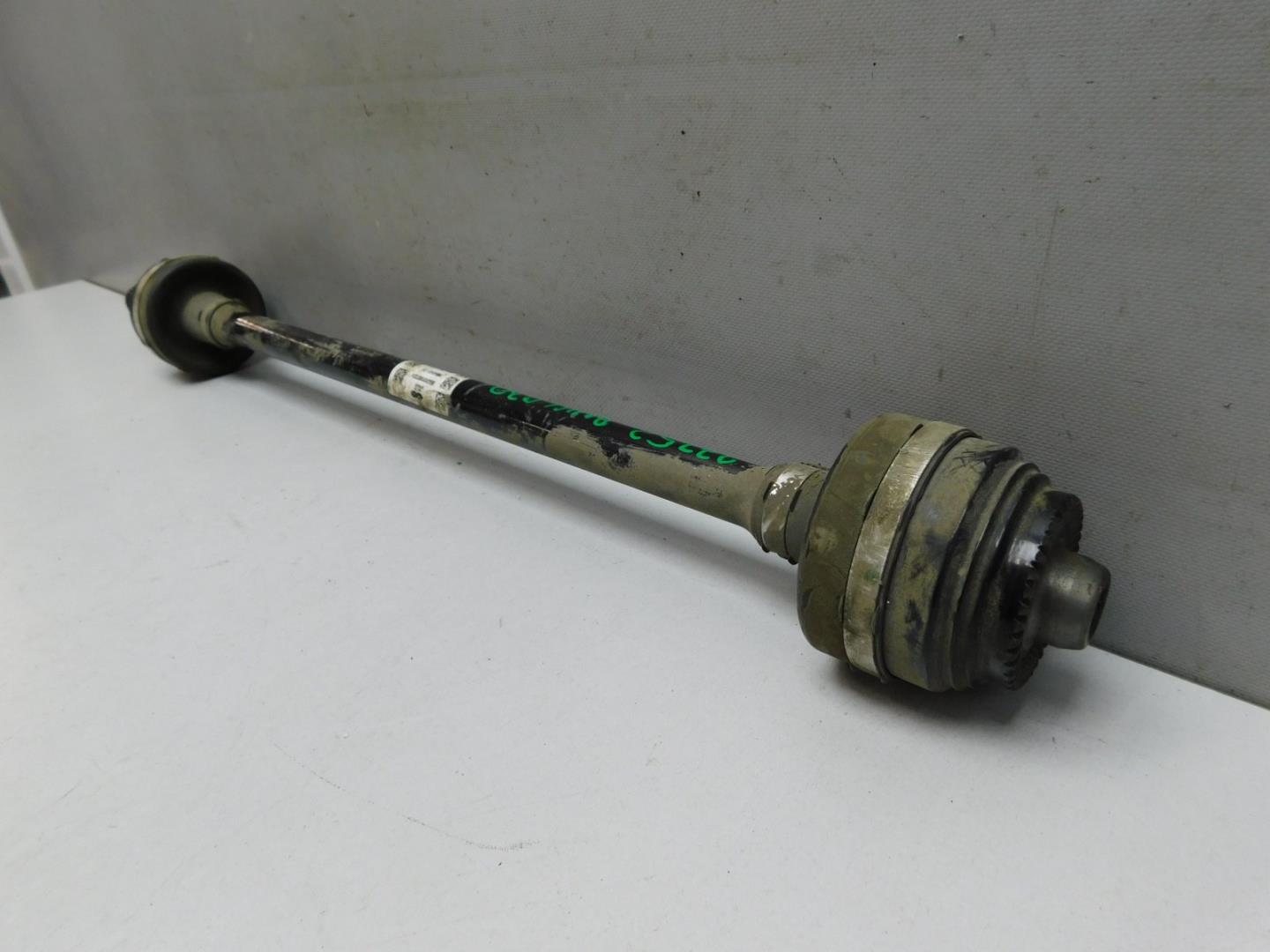 Полуось задняя правая