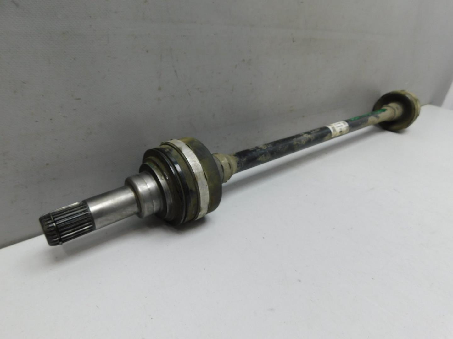 Полуось задняя правая