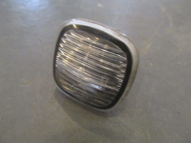 Повторитель поворота белый