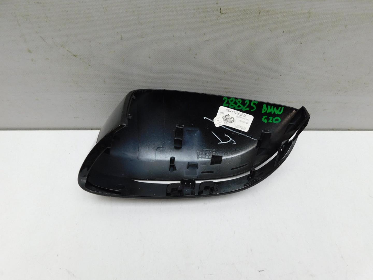 Накладка зеркала правого