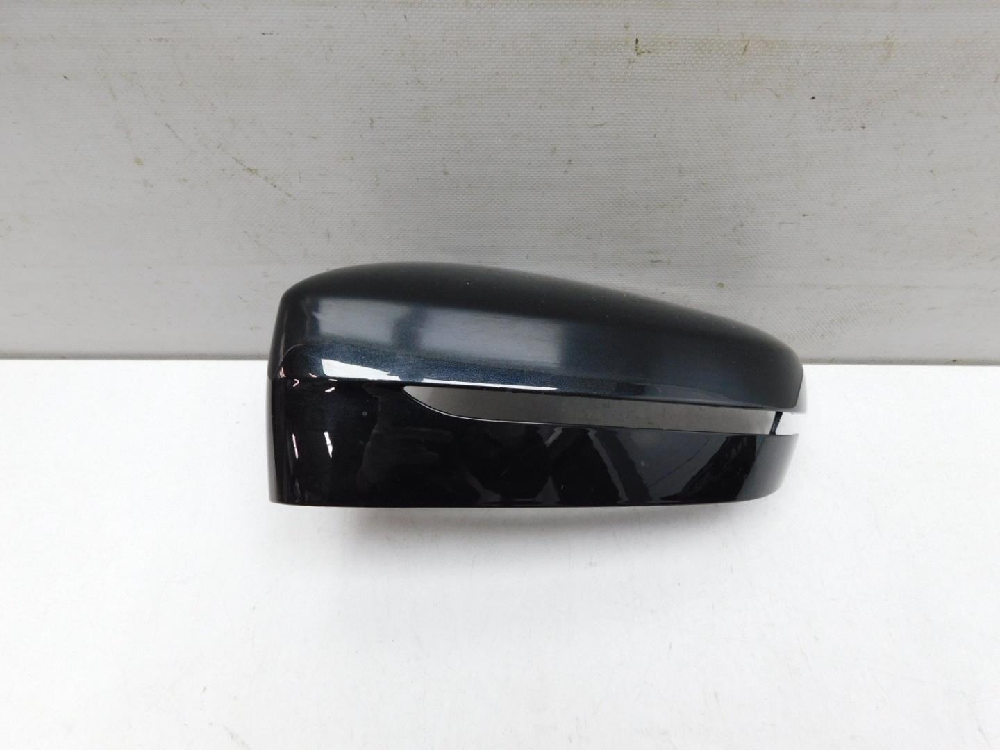 Накладка зеркала левого