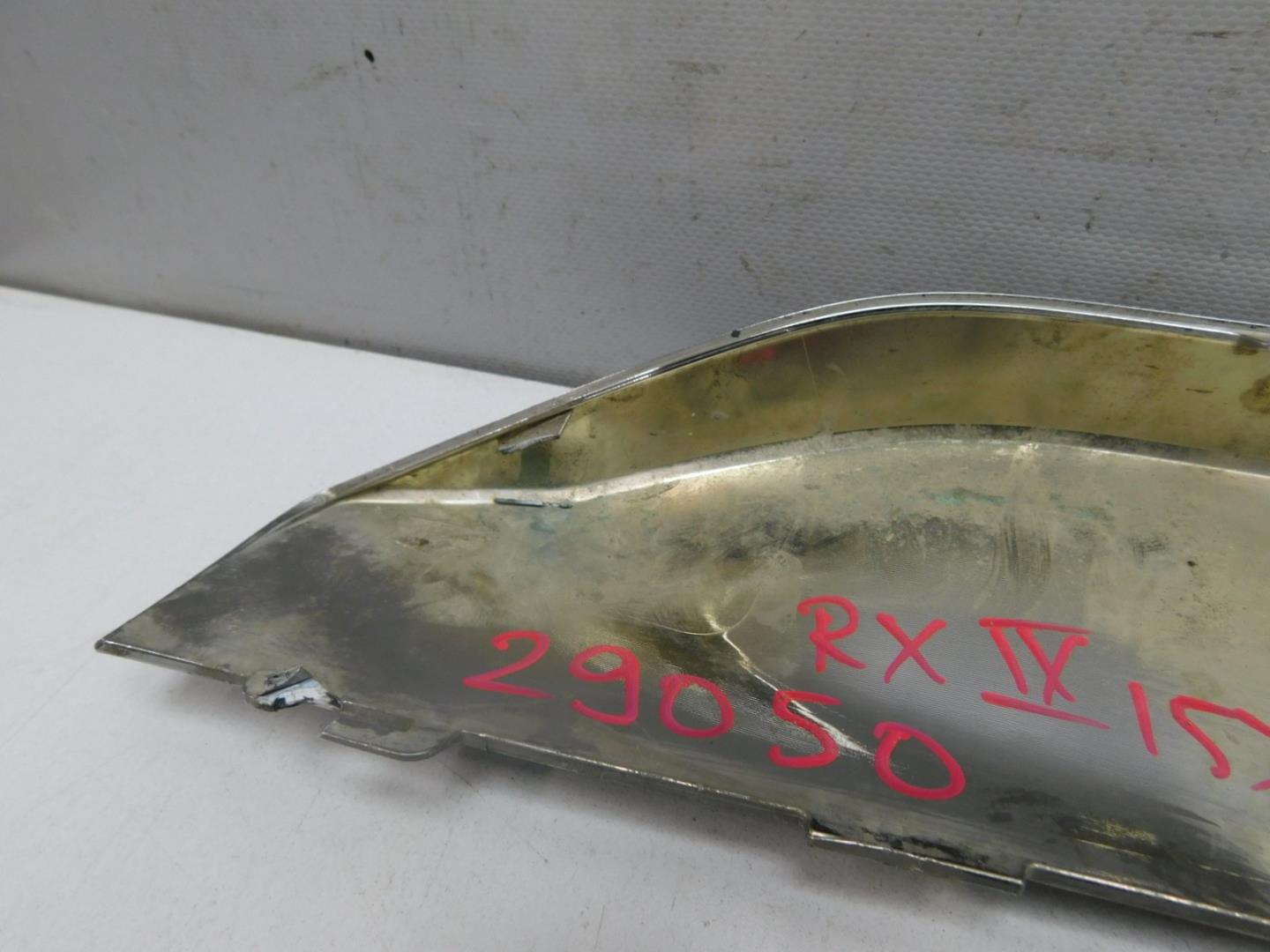 Накладка переднего бампера