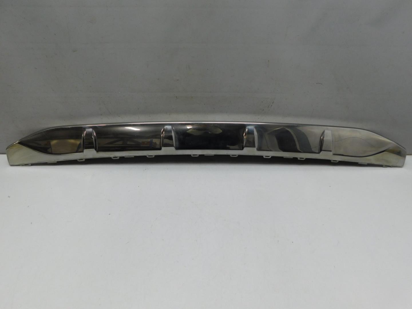 Накладка переднего бампера