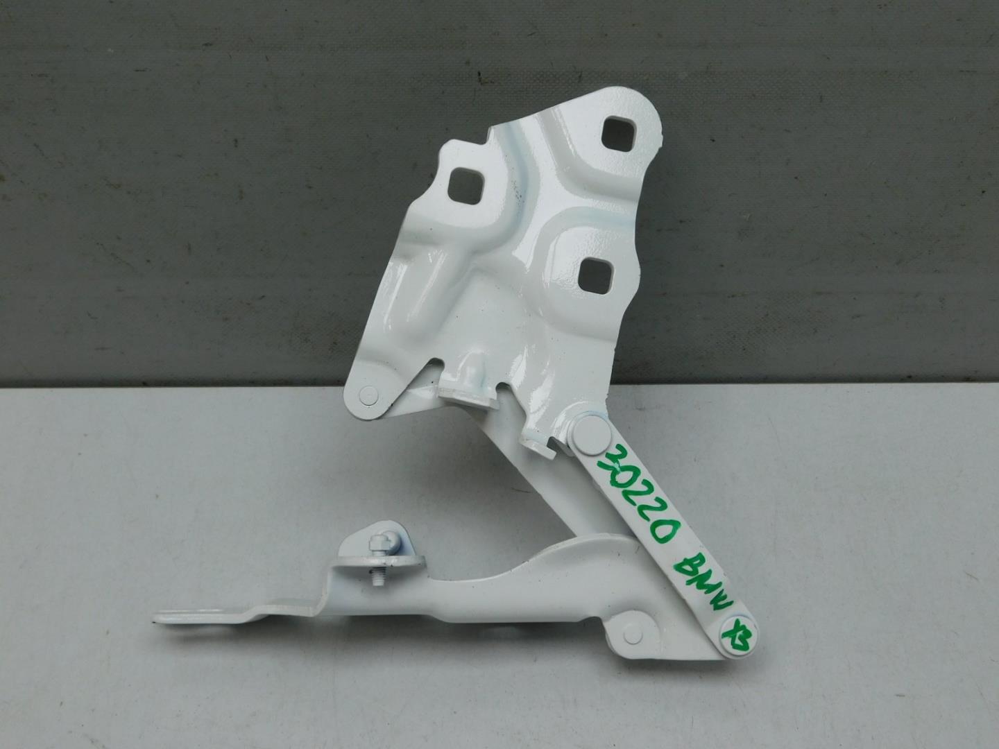 Петля капота правая