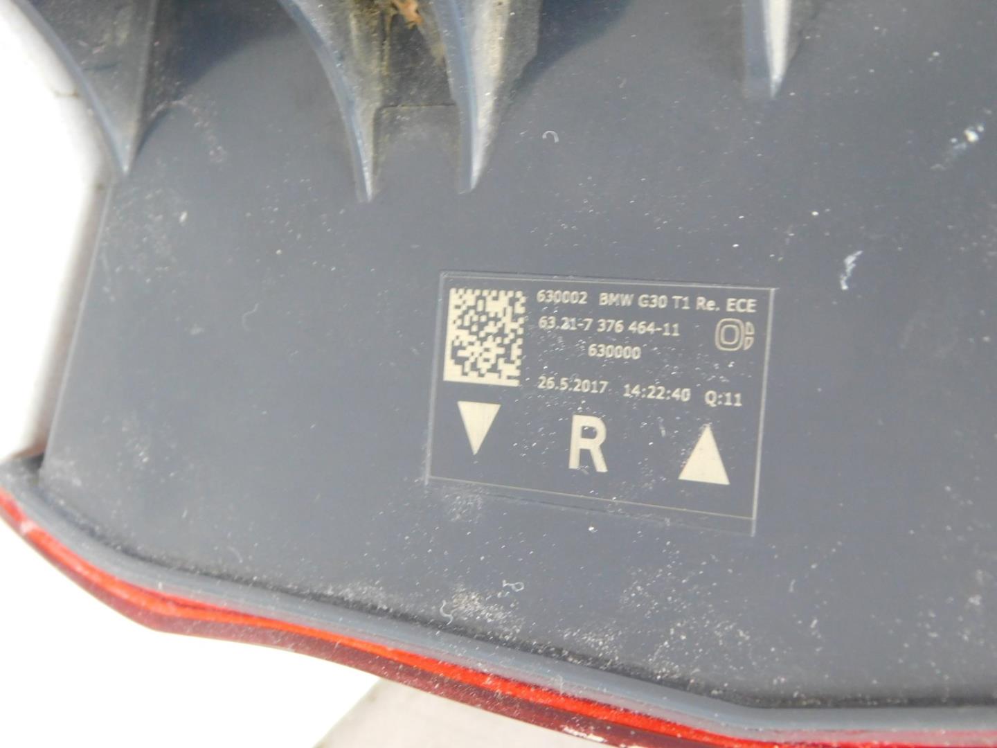 Фонарь задний наружный правый