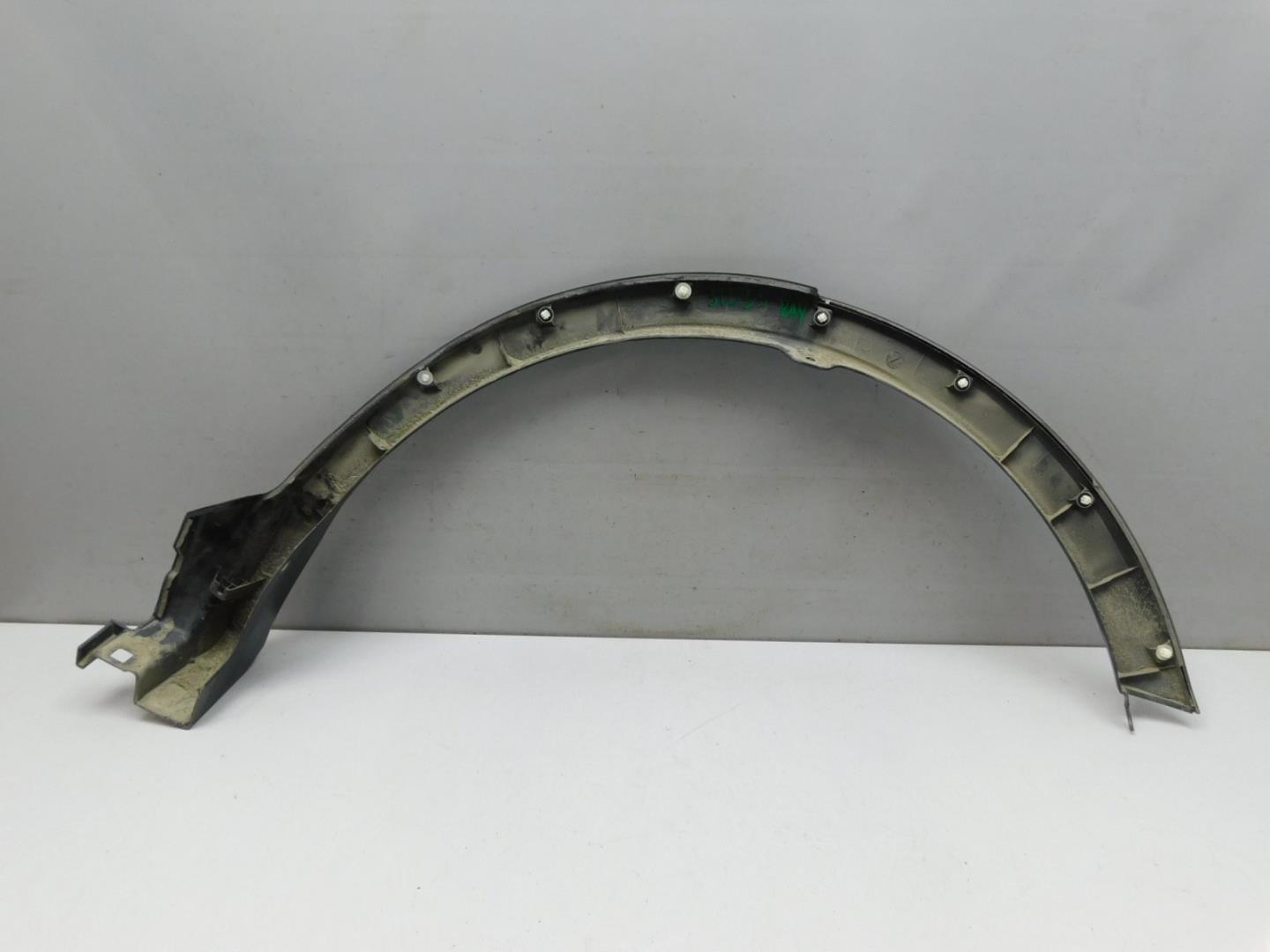 Накладка заднего крыла правого