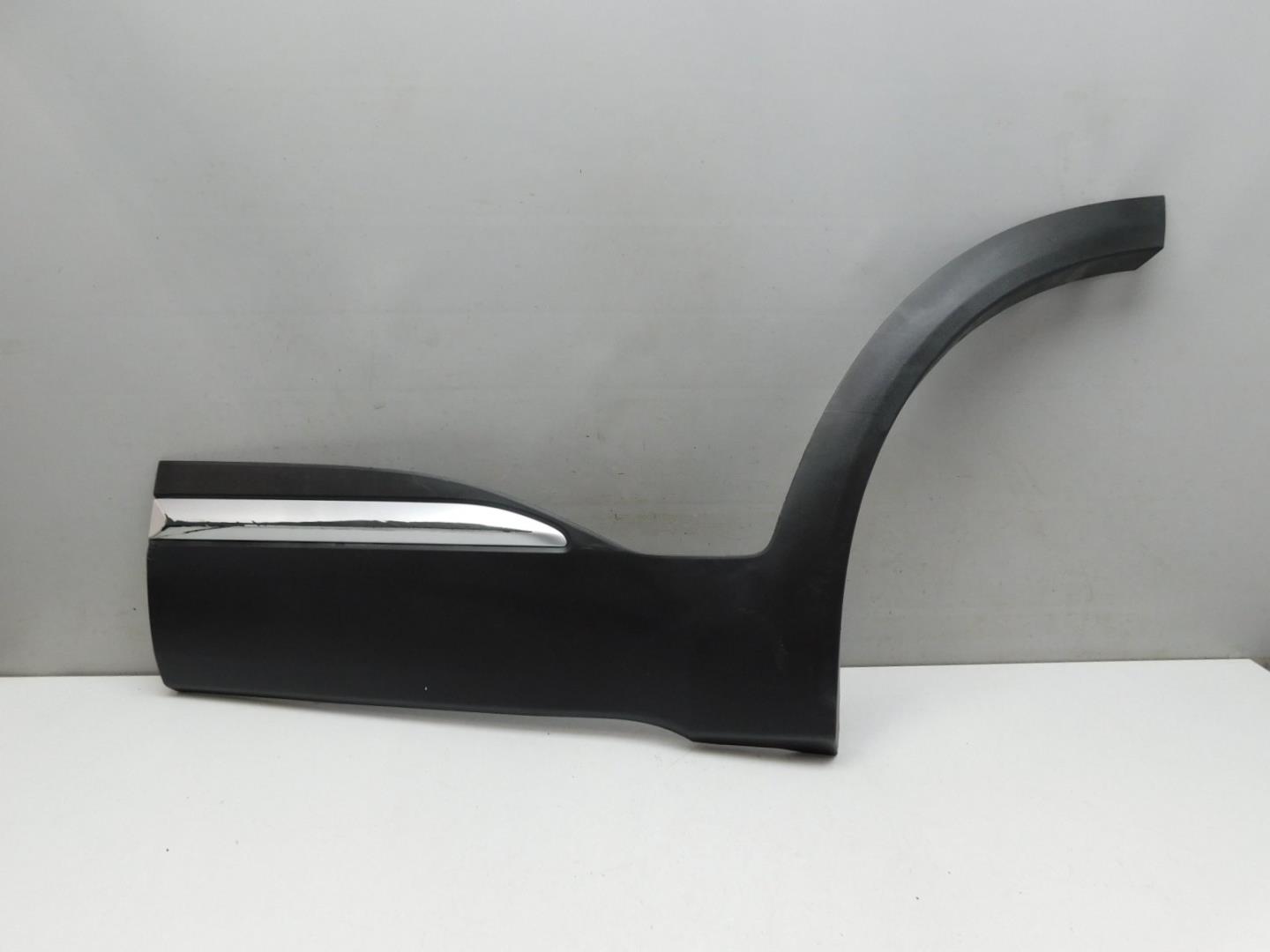 Накладка двери задней левой