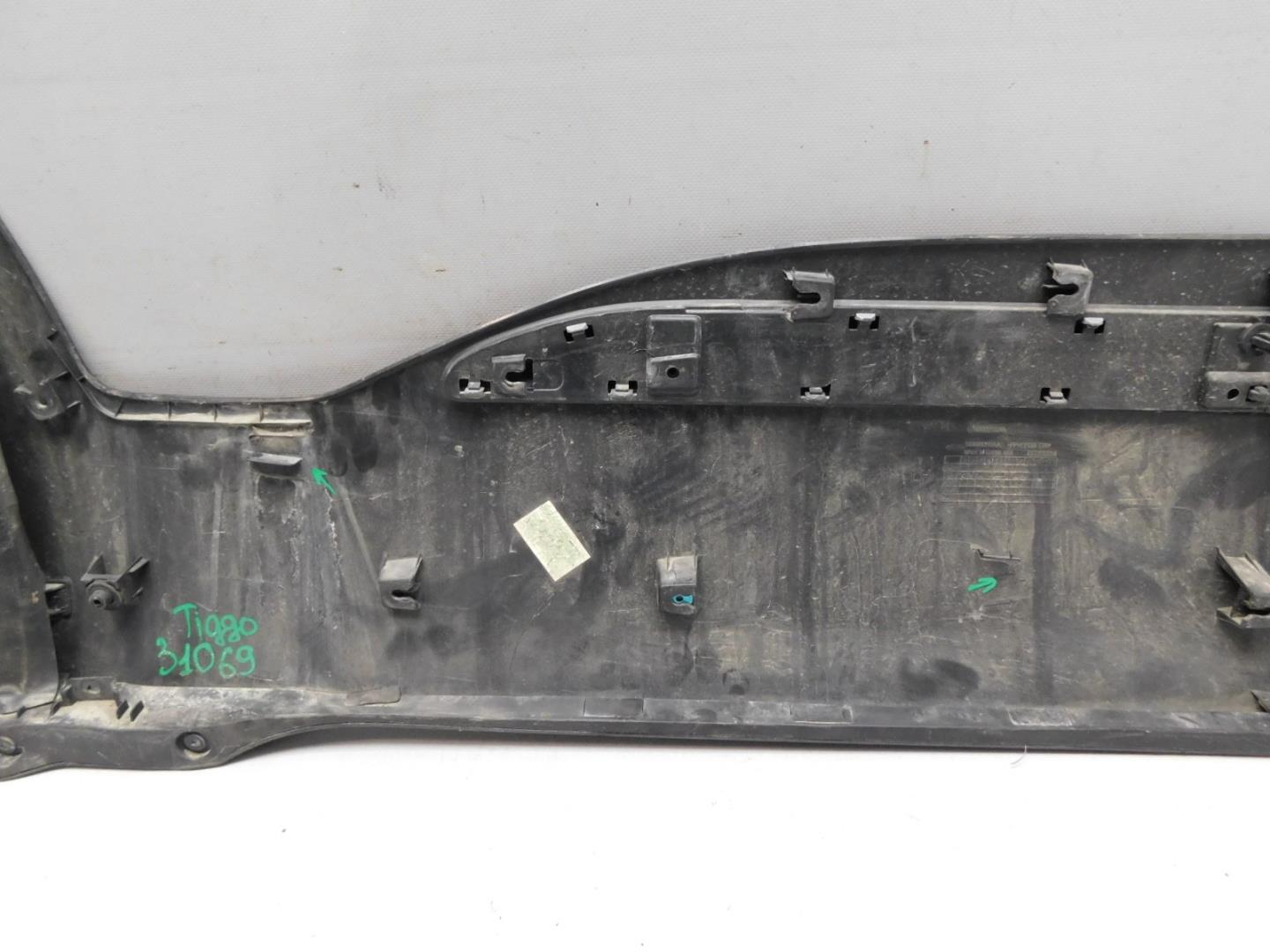 Накладка двери задней левой