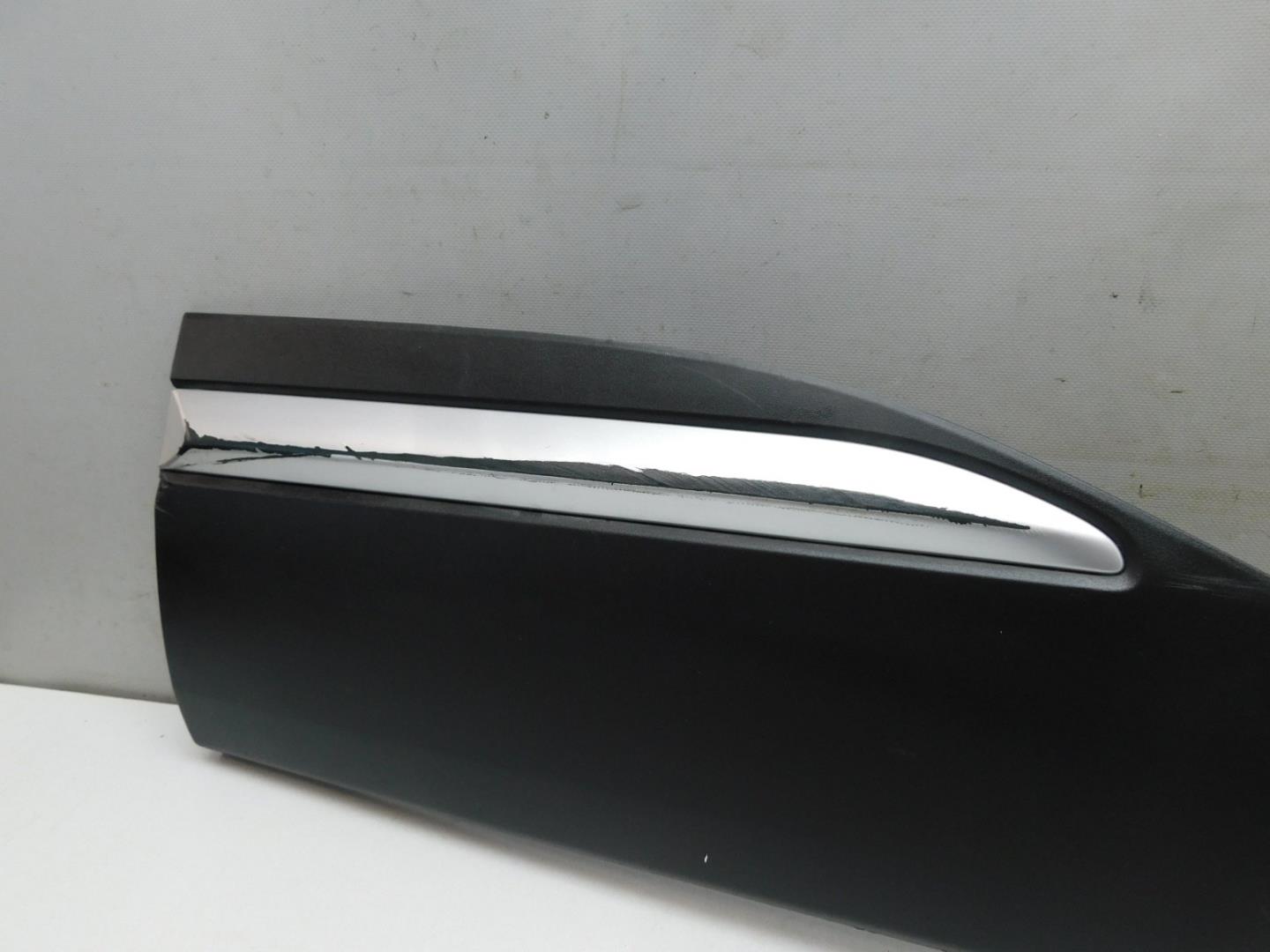 Накладка двери задней левой