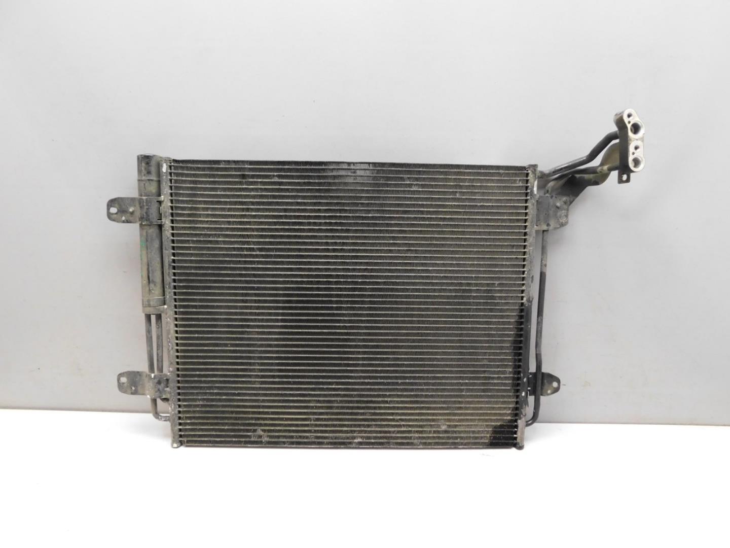 Радиатор кондиционера / конденсер