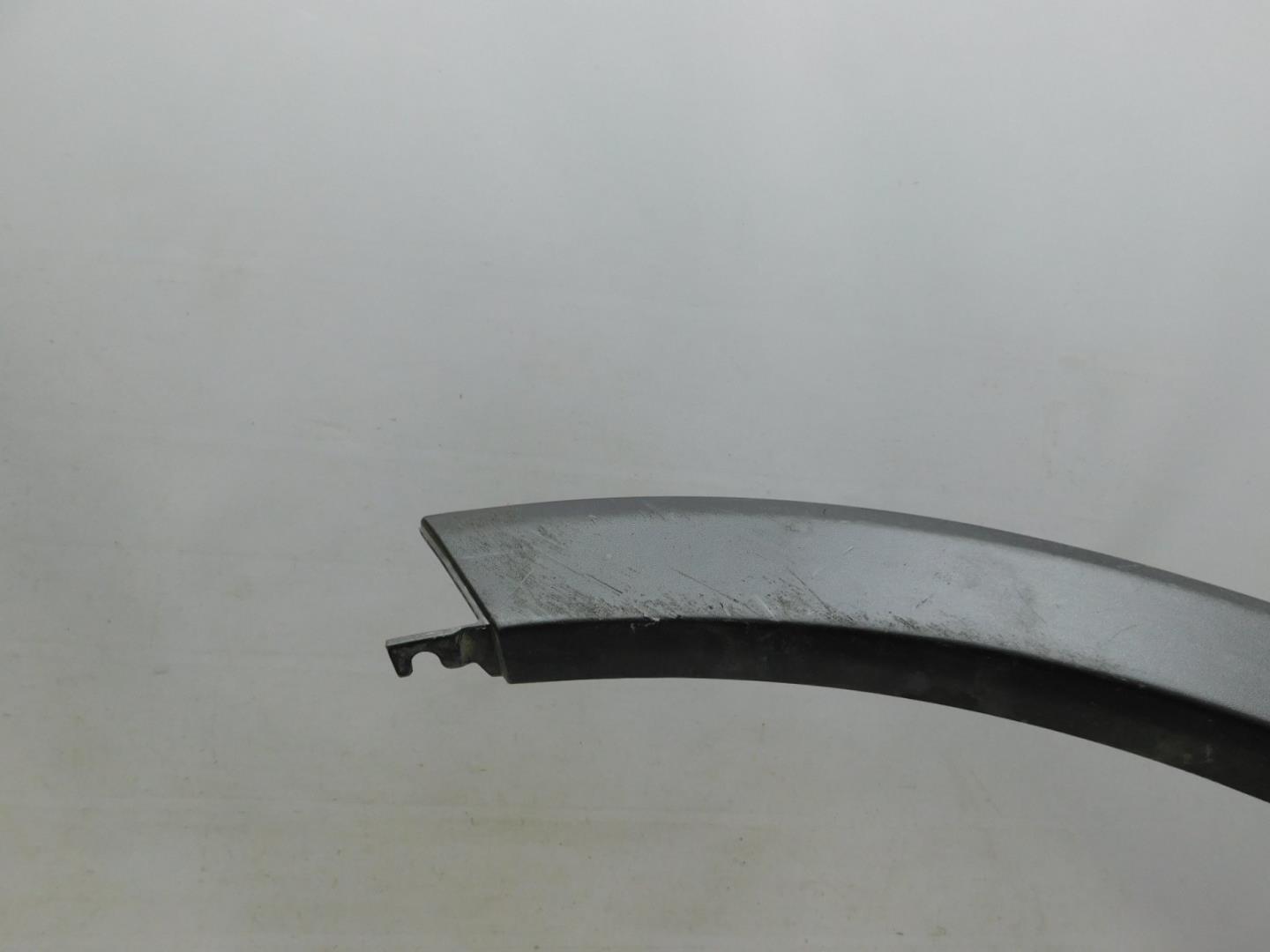 Накладка заднего крыла правого