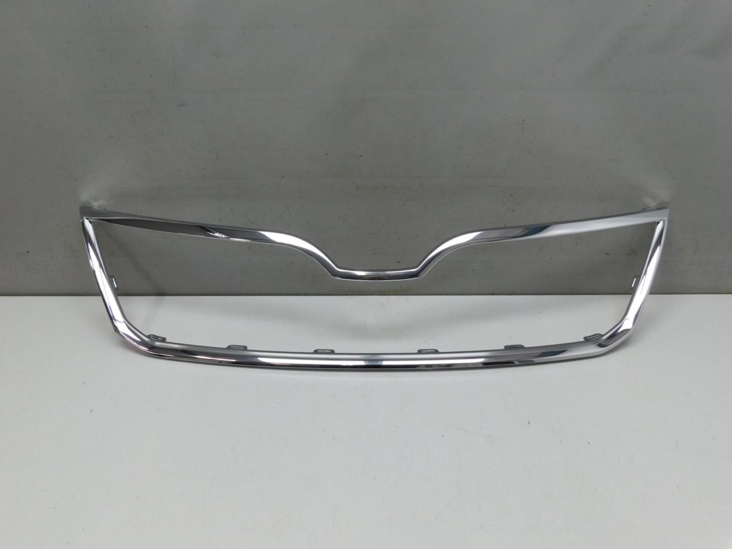 Накладка на решетку радиатора