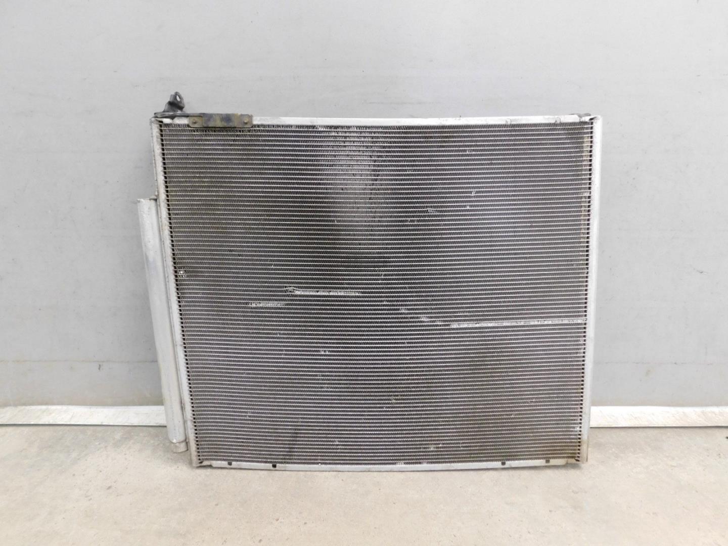 Радиатор кондиционера / конденсер