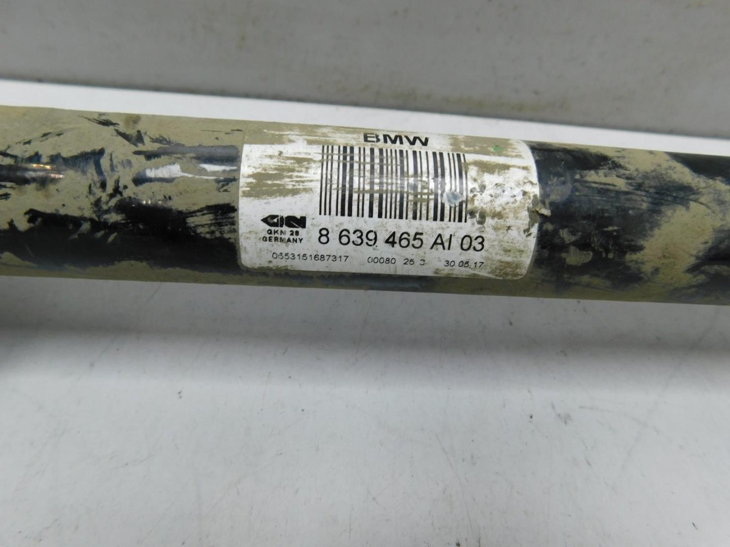 Полуось левая (привод)