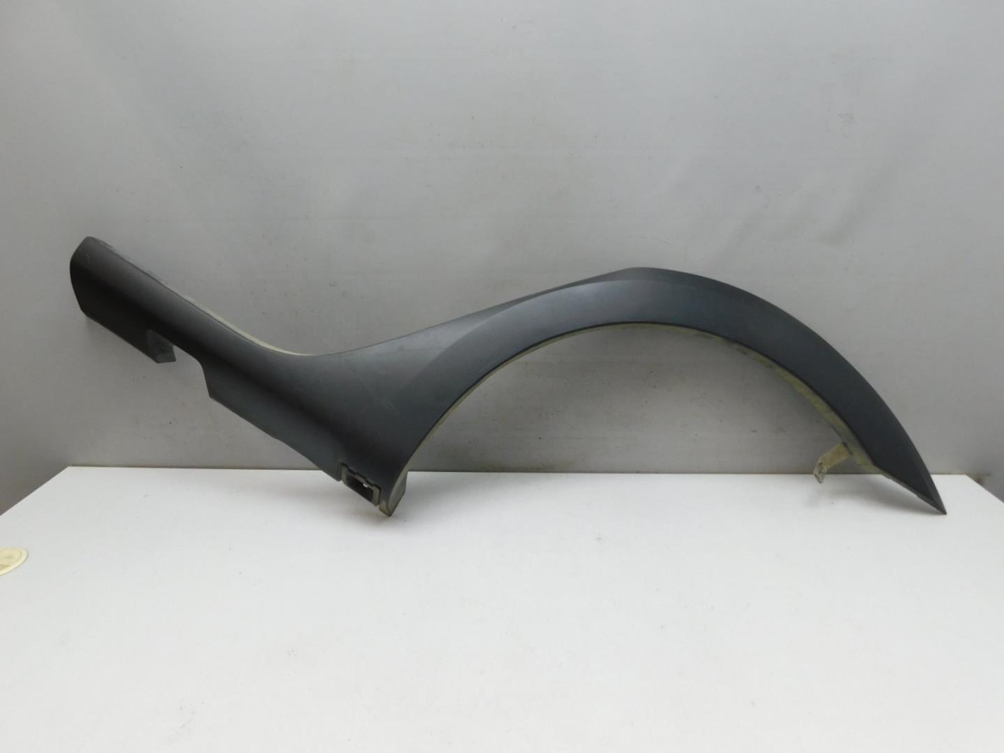 Накладка заднего крыла левого