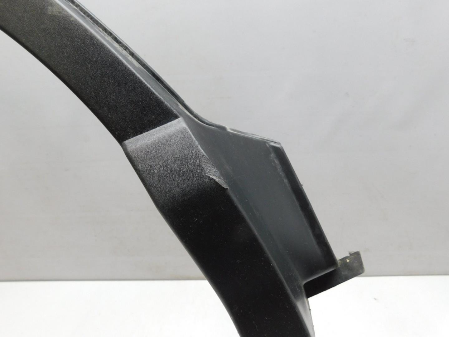 Накладка заднего крыла правого