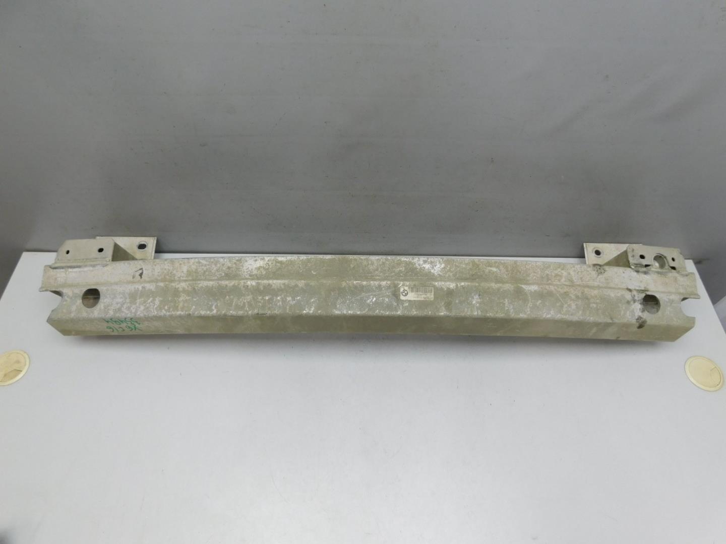 Усилитель заднего бампера