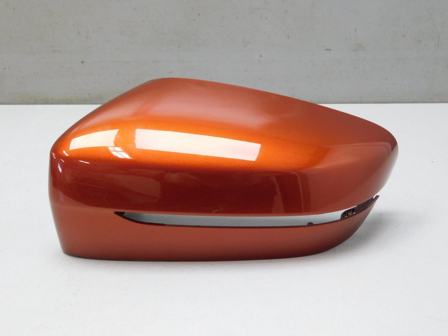 Накладка зеркала левого