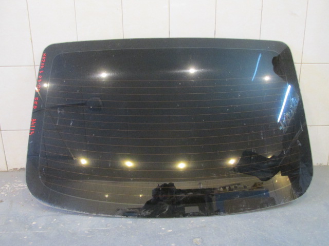 Стекло заднее