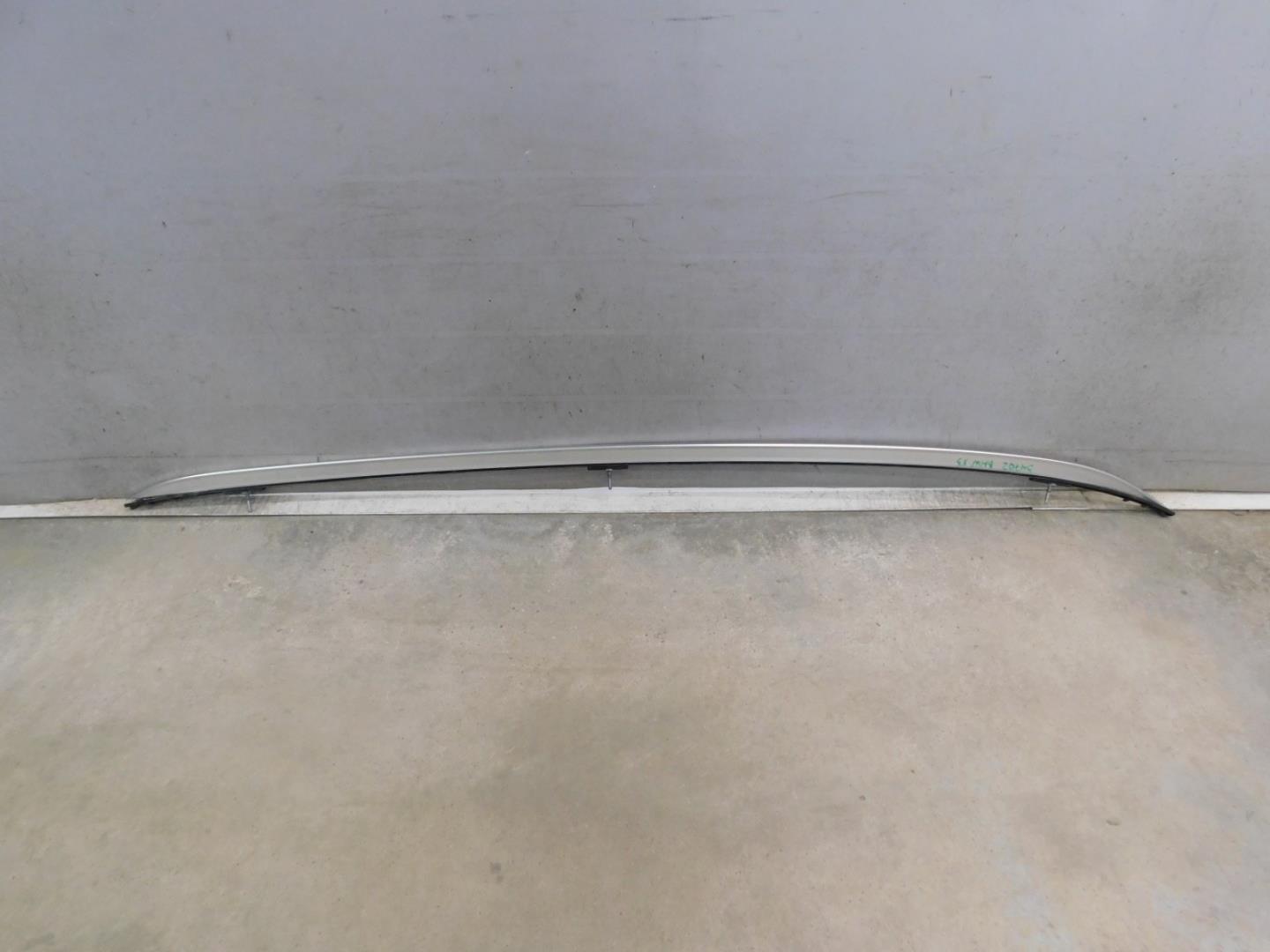 Рейлинг (релинг) левый (планка на крышу)