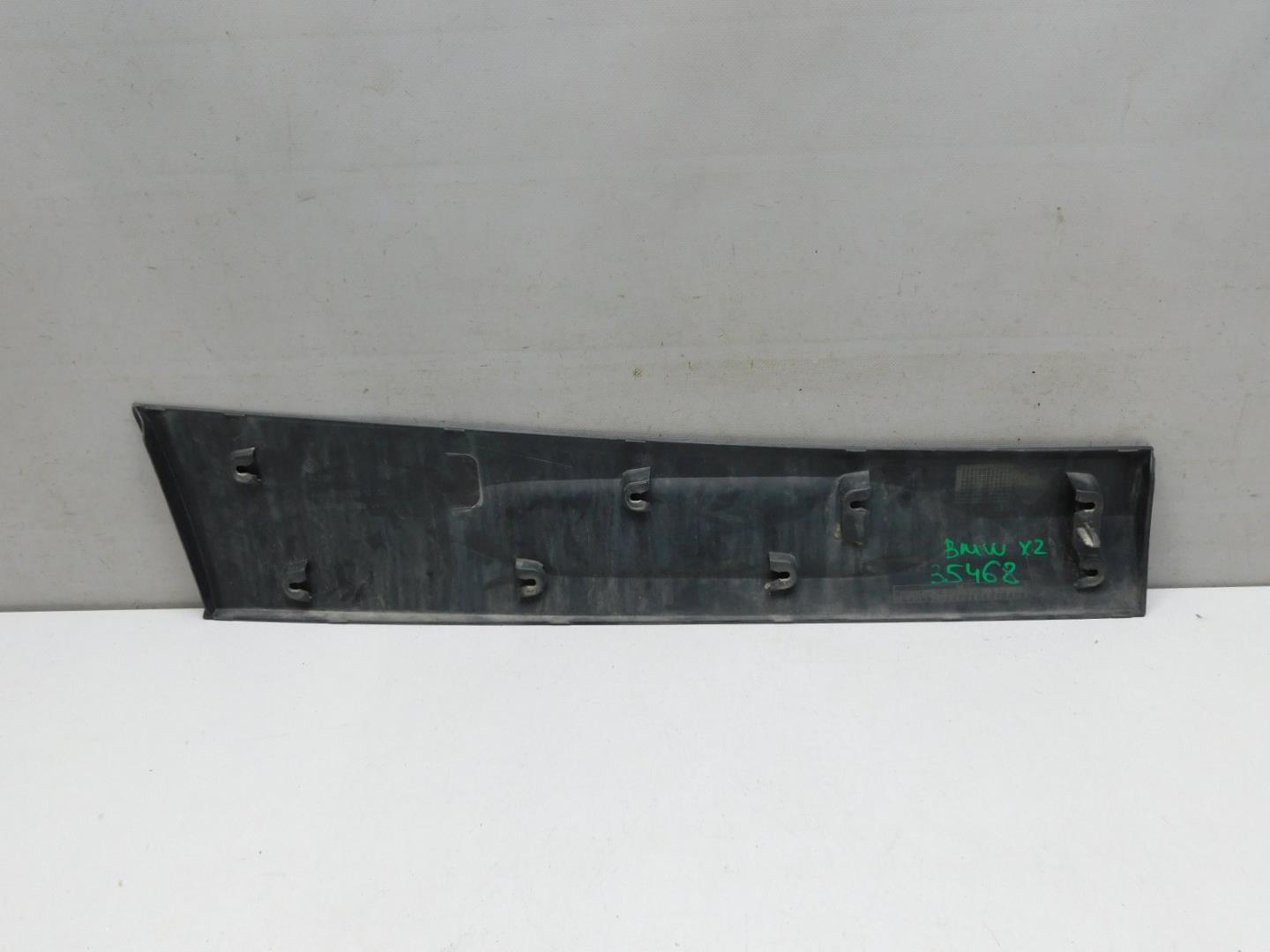 Накладка двери задней левой