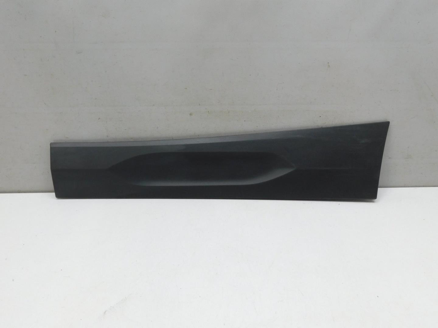 Накладка двери задней левой