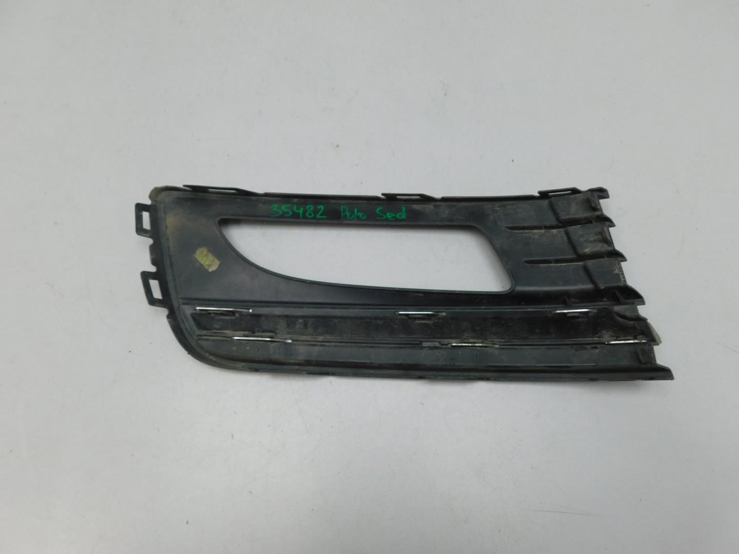 Решетка в бампер левая