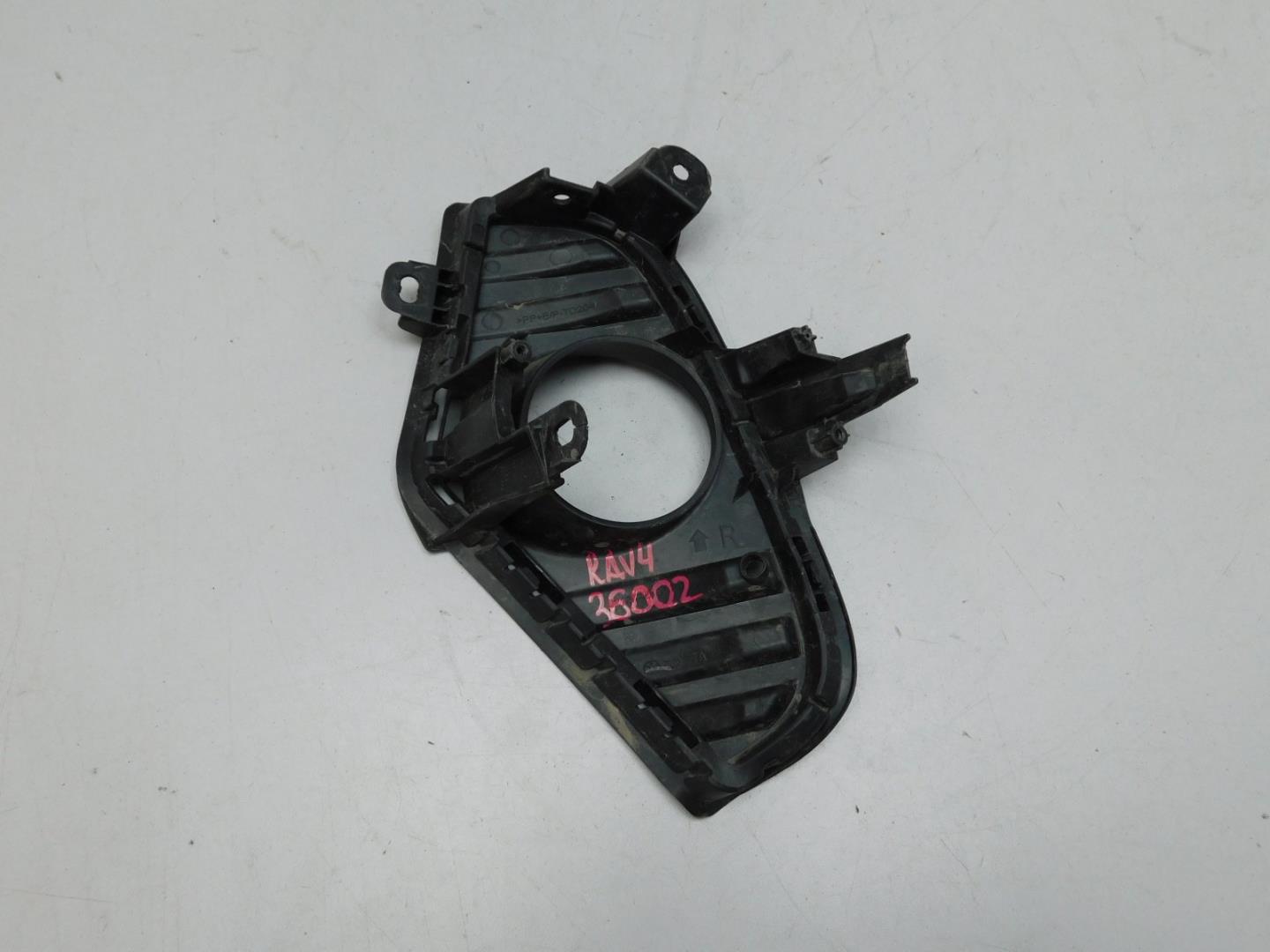 Решетка в бампер правая