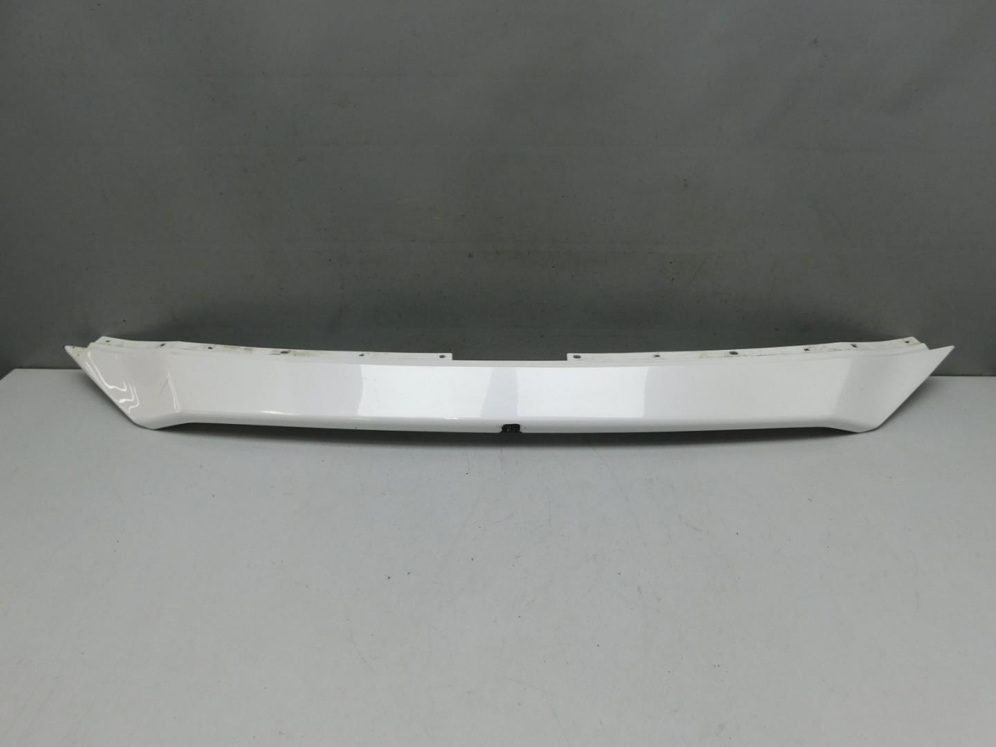 Накладка на решетку радиатора