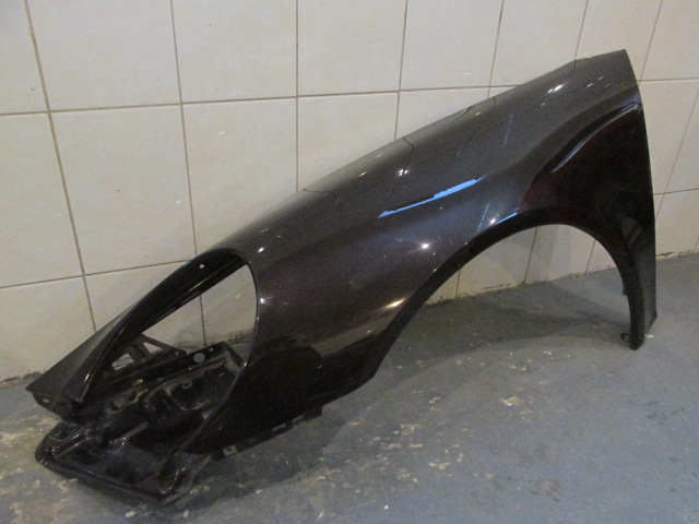 Крыло переднее левое