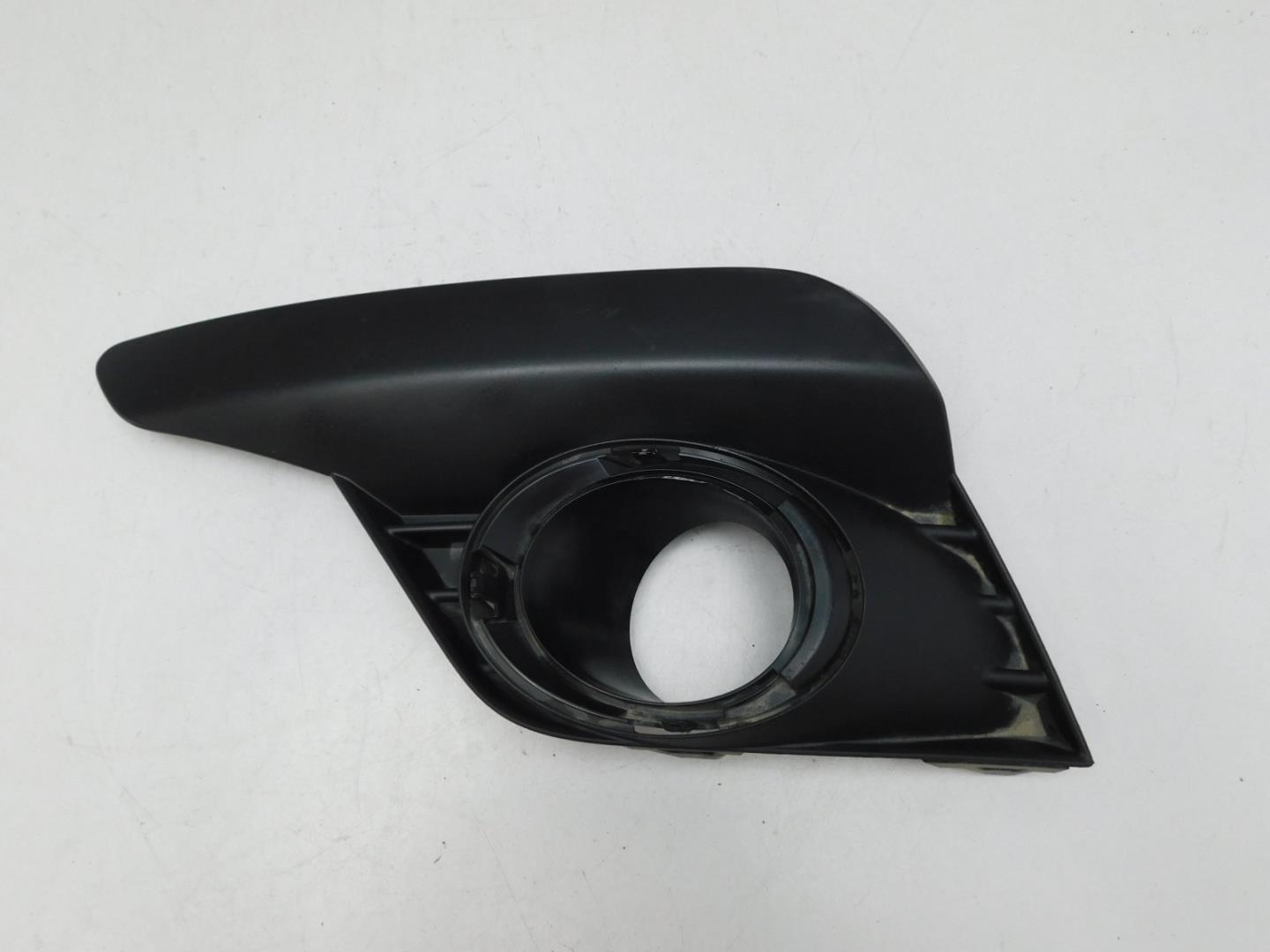 Решетка в бампер левая