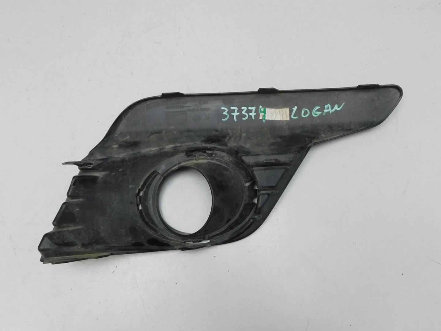 Решетка в бампер левая